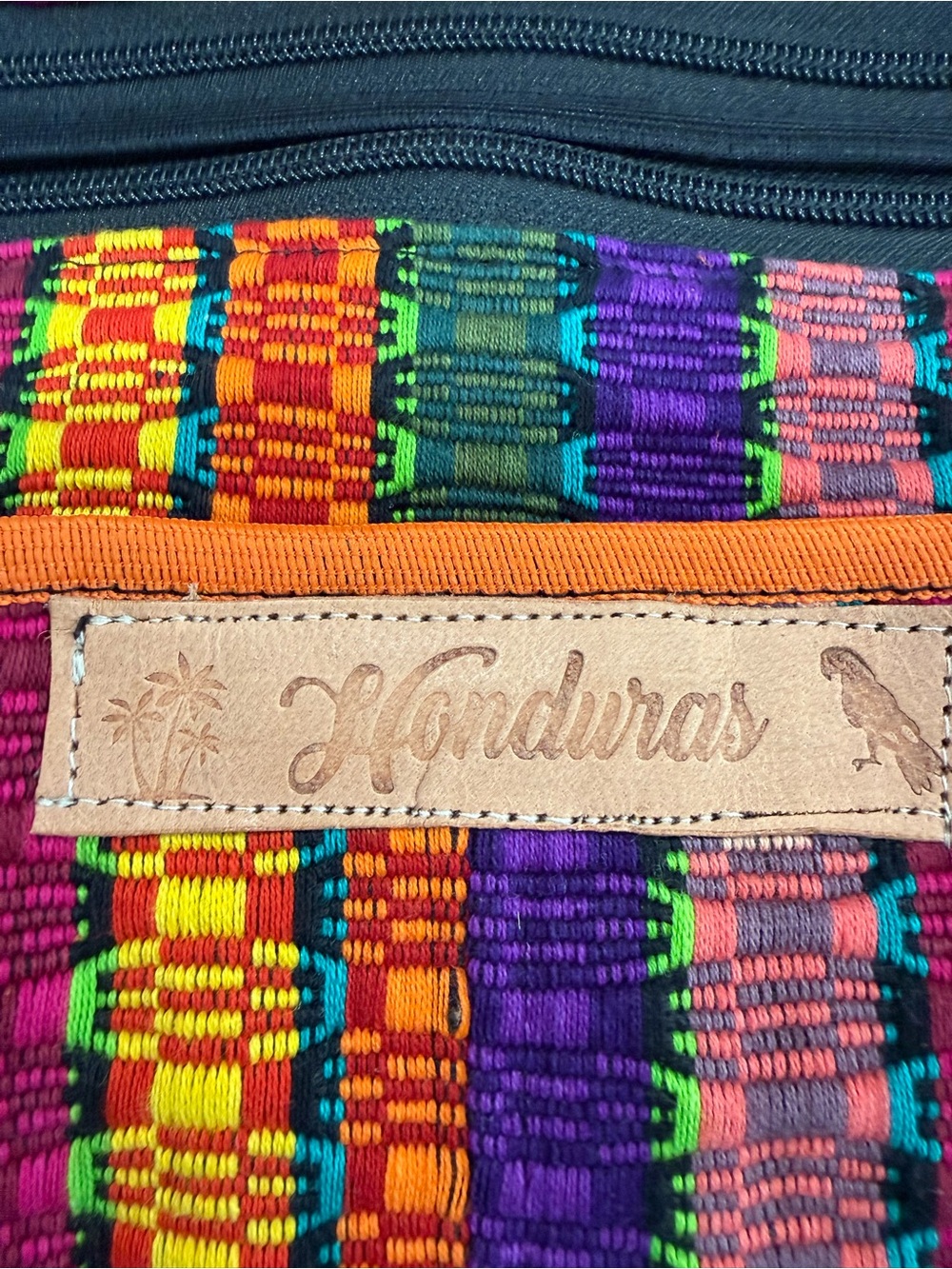 NWT Colorful Woven Crossbody Bag with Orange Trim - Picture 8 of 8